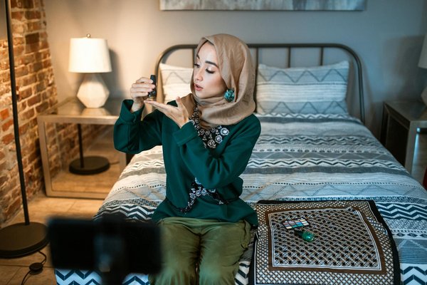 How to Use Blockchain for Enhancing Transparency in UK's Charity Organizations?